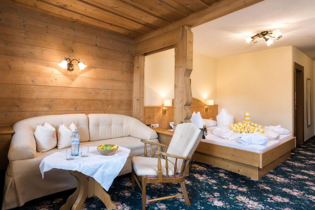 Familienhotel Adler Serfaus Quarto foto